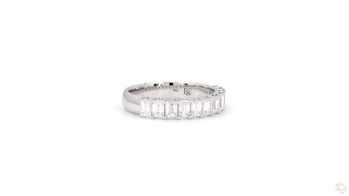 0.12 's Emerald-Cut Half Eternity Ring